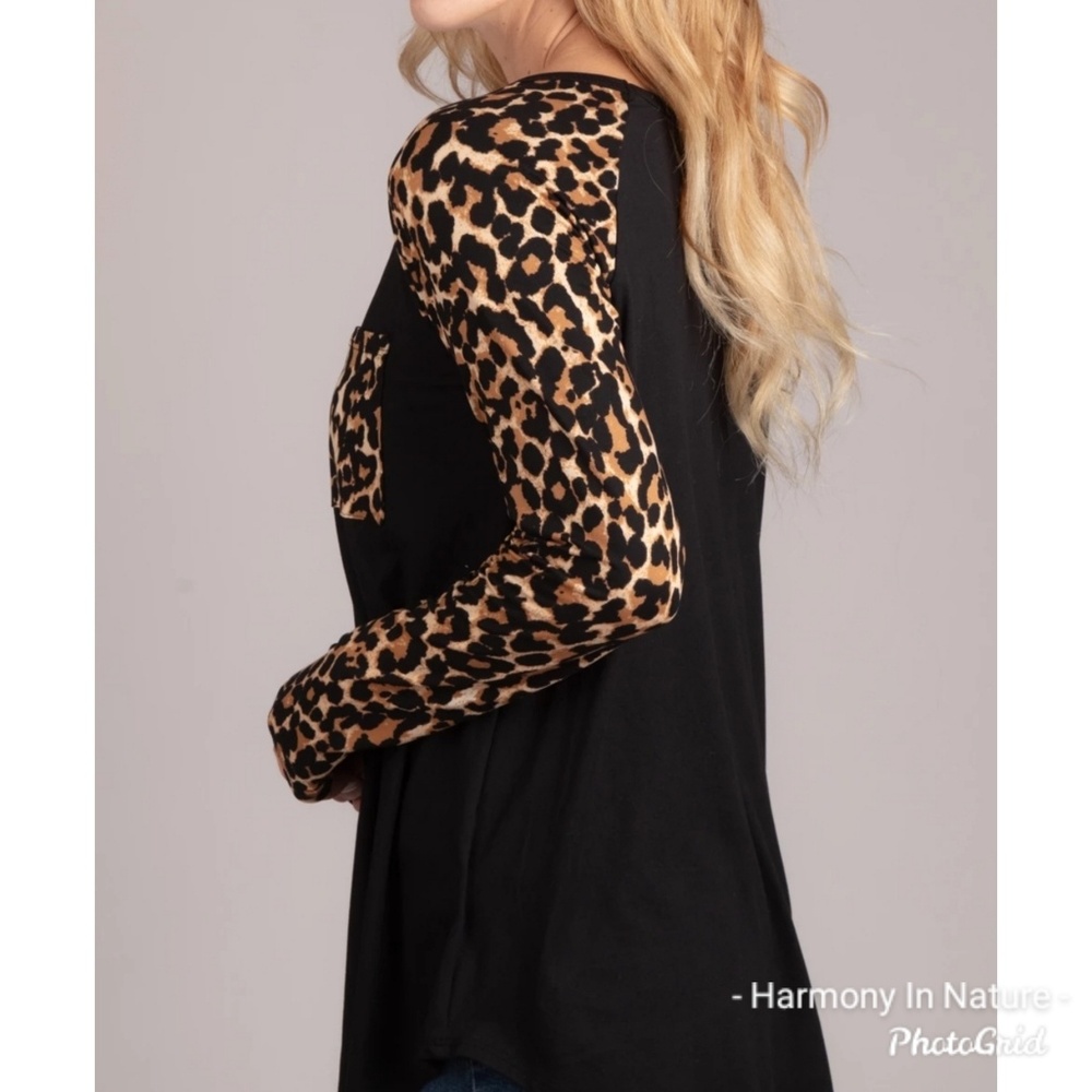 LAST Soft Leopard Print Pocket Top - Picture 7 of 7